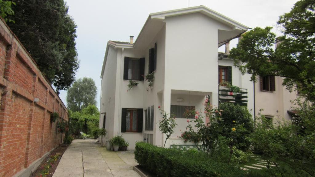 A Casa Di Dora Bed & Breakfast Treviso Ngoại thất bức ảnh